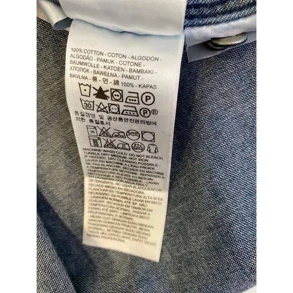 Levi’s Casual Blue Button Down Denim Long Sleeve Women’s Shirt EUC Sz M Cotton - Picture 7 of 12